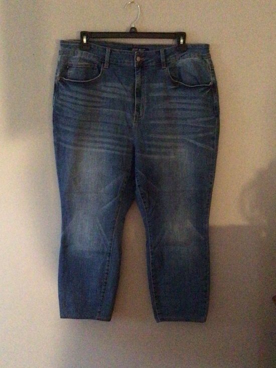 Judy Blue Denim - Judy Blue Mid Wash Blue Denim Jeans